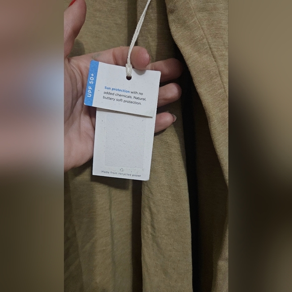 FREE FLY Men's Bamboo Flex Henley in Heathered Wheat. Size L NWT - Picture 9 of 13